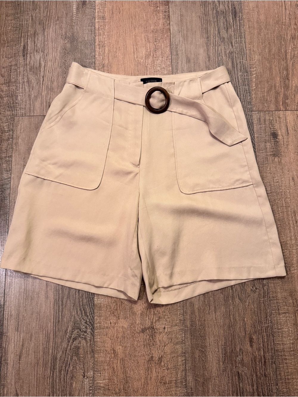 Sacoor Brothers Elegant Cream Bermuda Shorts | Size 40 (EU)